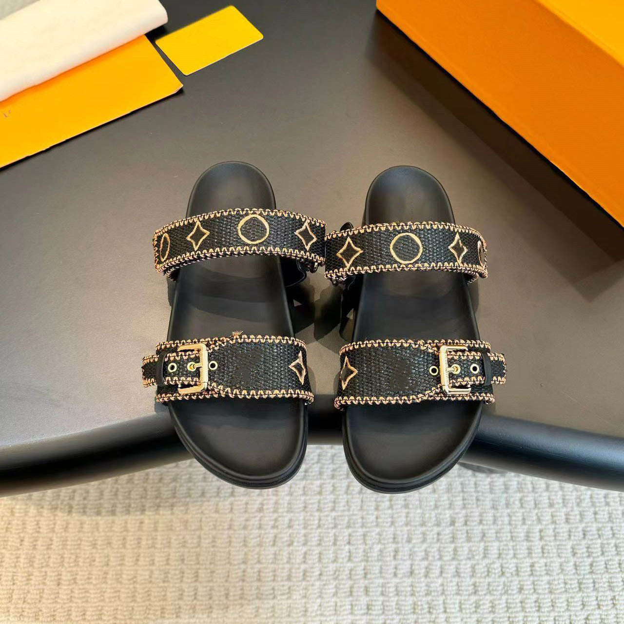 Designer Sandal Bom Dia Mules Comfort Flat Slipper Women Sandals Slides Leather Suede Flats Double Band Buckle Slippers Luxury Casual Shoes 7.16 05