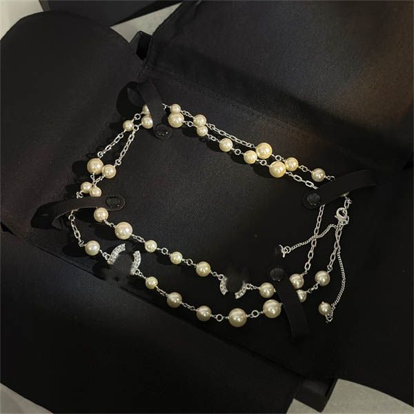 Women&#039;s sweater chain Pendant Necklaces C jewelry designer luxury C logo autumn and winter Choker Cclies pearl long-chain 335