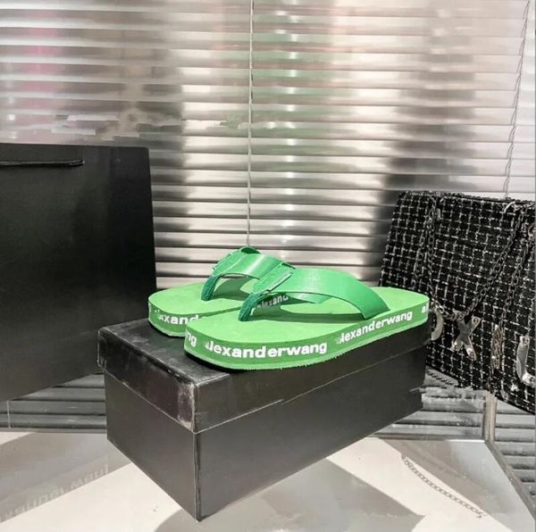 New beach loafers Women sandals Slippers travel top quality fashion shoe Mule luxury Slide Flip flops flat outdoors shoes Designers Sliders