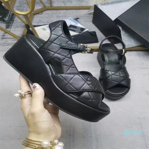 Designer Sandals Women Slides Womens Scuffs Slipper Luxurys Designers Shoes High Heels 35-42