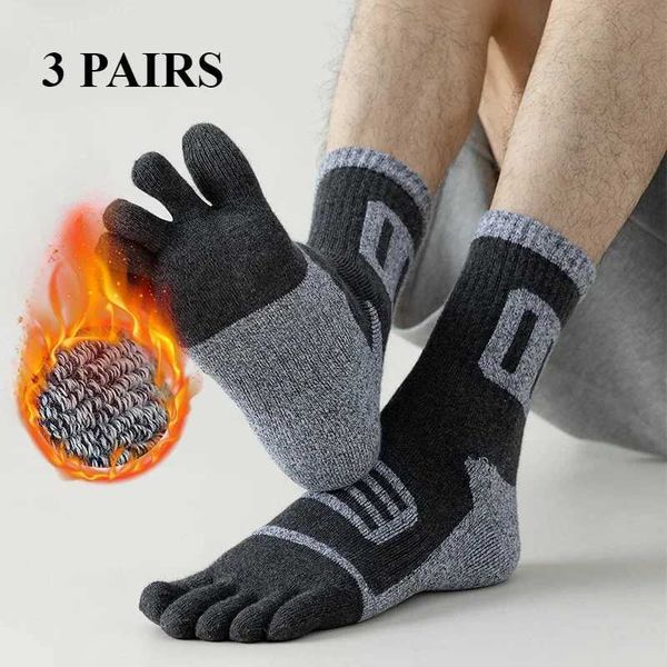 3 pairs of toe sports socks thick winter warm five finger socks Fece fluffy suitable for crew sports socksW241010