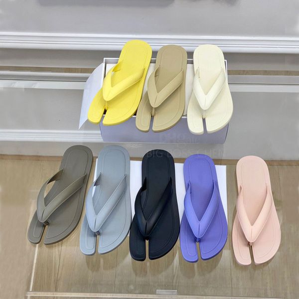 High quality Flip flops Flat slippers Rubber sandals Beach shoes Vacation shoes Walking Luxury designer Slides for womens Flat shoes