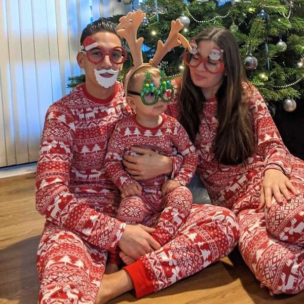 Christmas Family Matching Pajamas Outfits Set Classic Elk Red Print Adult Dad Father Mother Kids Sleepwear Baby Boy Girl ClothesXJ241008