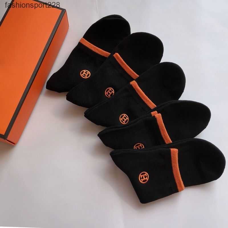 Shoe Parts Accessories Designer H socks 5 pairs European circle letters men stretch warm pure cotton breathable deodorant sweat absorbing medium lon