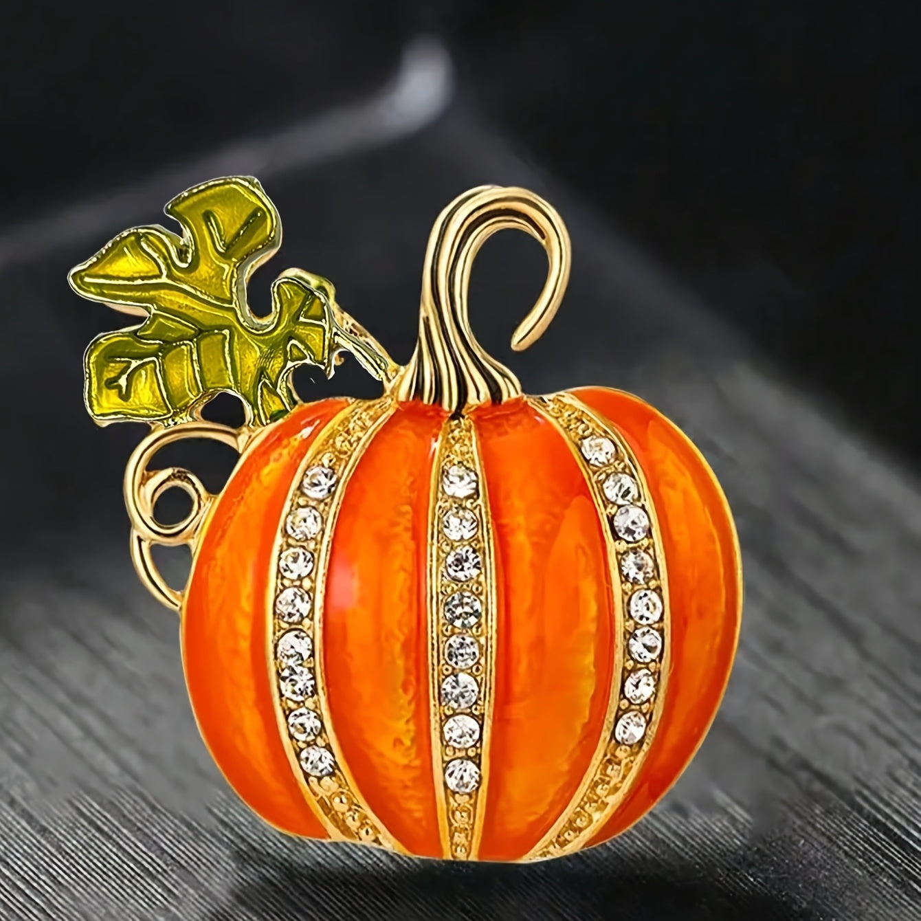 TEMU Sparkling Pumpkin Brooch, Enamel Finish, Alloy, Ideal For Halloween And Casual Attire