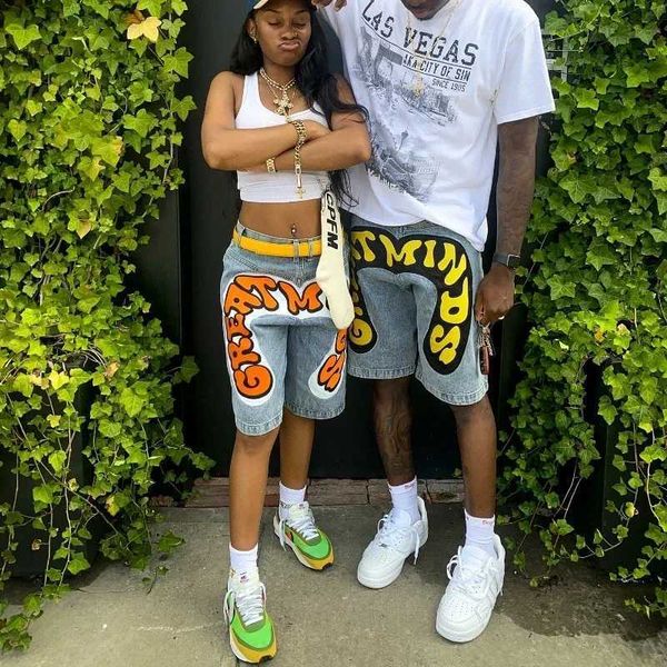Summer Novo estilo Surfos de jeans coloridos com letras maiúsculas da moda japonesa Straight Loose Sports Sports de cinco quartos de calça i