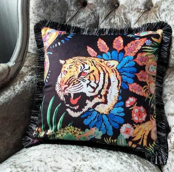 Pillow Case Luxury Veet tassel cushion cover soft tiger leopard cover decorative sofa throw cushion box M241101