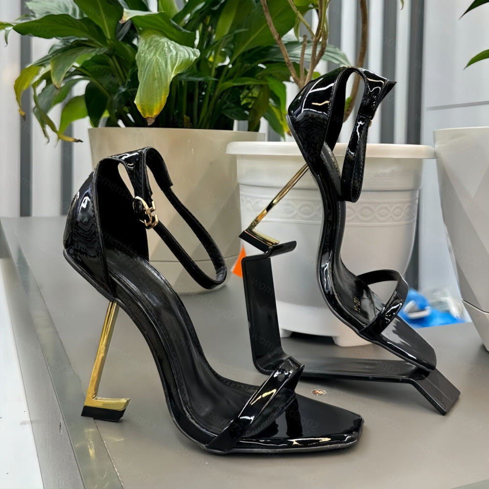 Designer Sandals High heels Luxurvs Designer shoes heels Paris Dress Classics Women 8cm 10cm Heels Black Golden Gold Wedding Bottoms Size 35-42