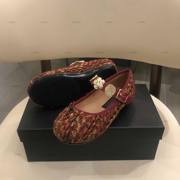 Popular girls shoes Metal flower decoration kids Leather shoes Size 26-35 Including shoe box Princess shoe high-quality baby flat shoes