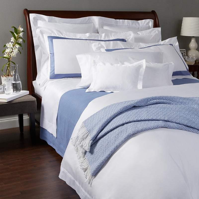 Sferra Fiona Bedskirt, Queen