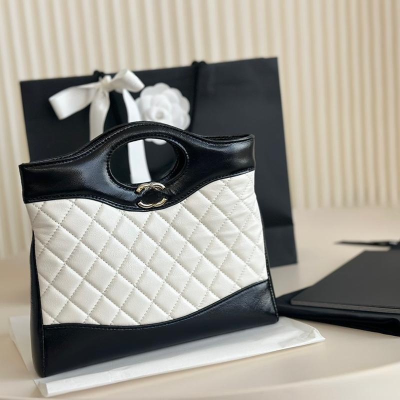 Designer Women Fashion Bags Clutch Bags Metallic Diamond Patterned Leather Paint Elegant style Dinner 9.45 * 8.66 Inches