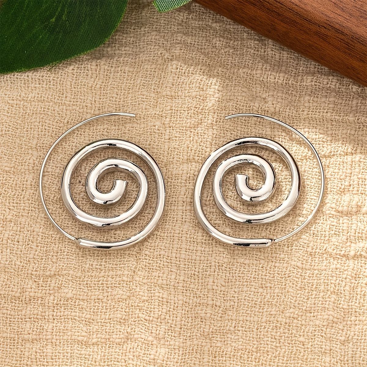 TEMU Pair Of Women' Circle Personality Casual Attire Earrings
