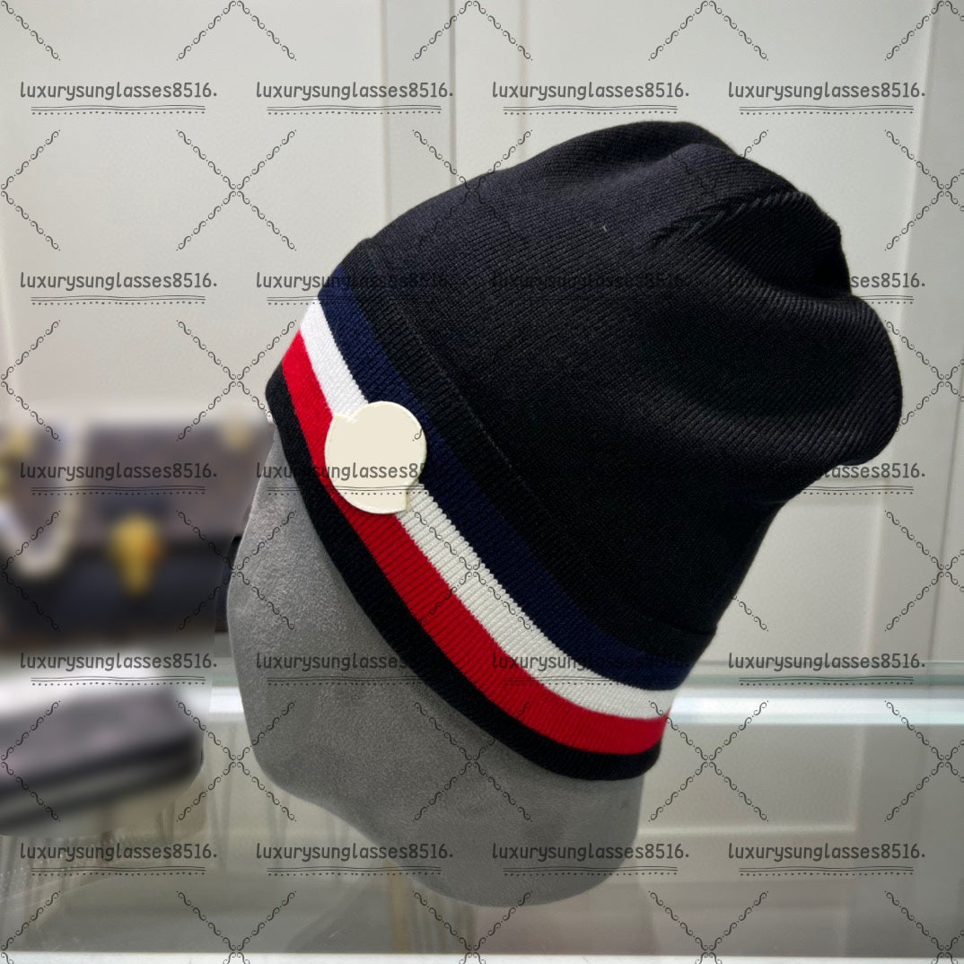 Designer beanies hat with letter classic a must-have for winter cold-proof warm beanie luxe neutral ribbed knit hat bonnet