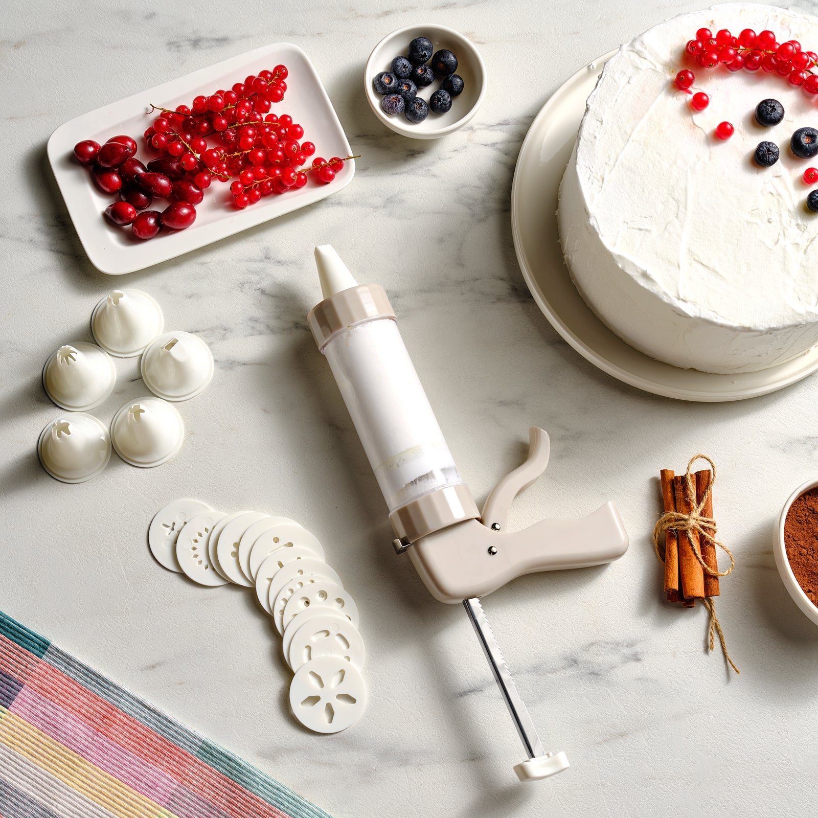 Karaca x Refika Gadgets Kuchen-Dekorationsgerät