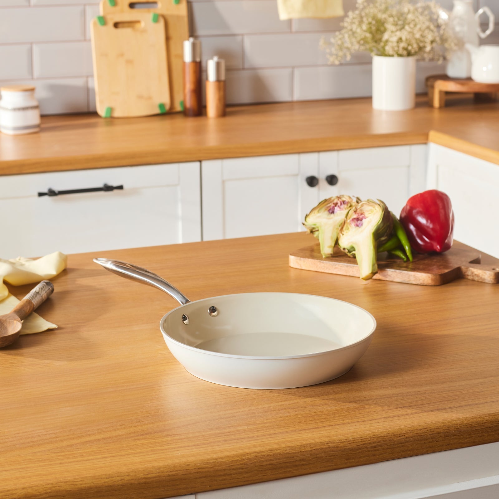 Karaca Swiss Crystal Almond Cream Pfanne 26 Cm