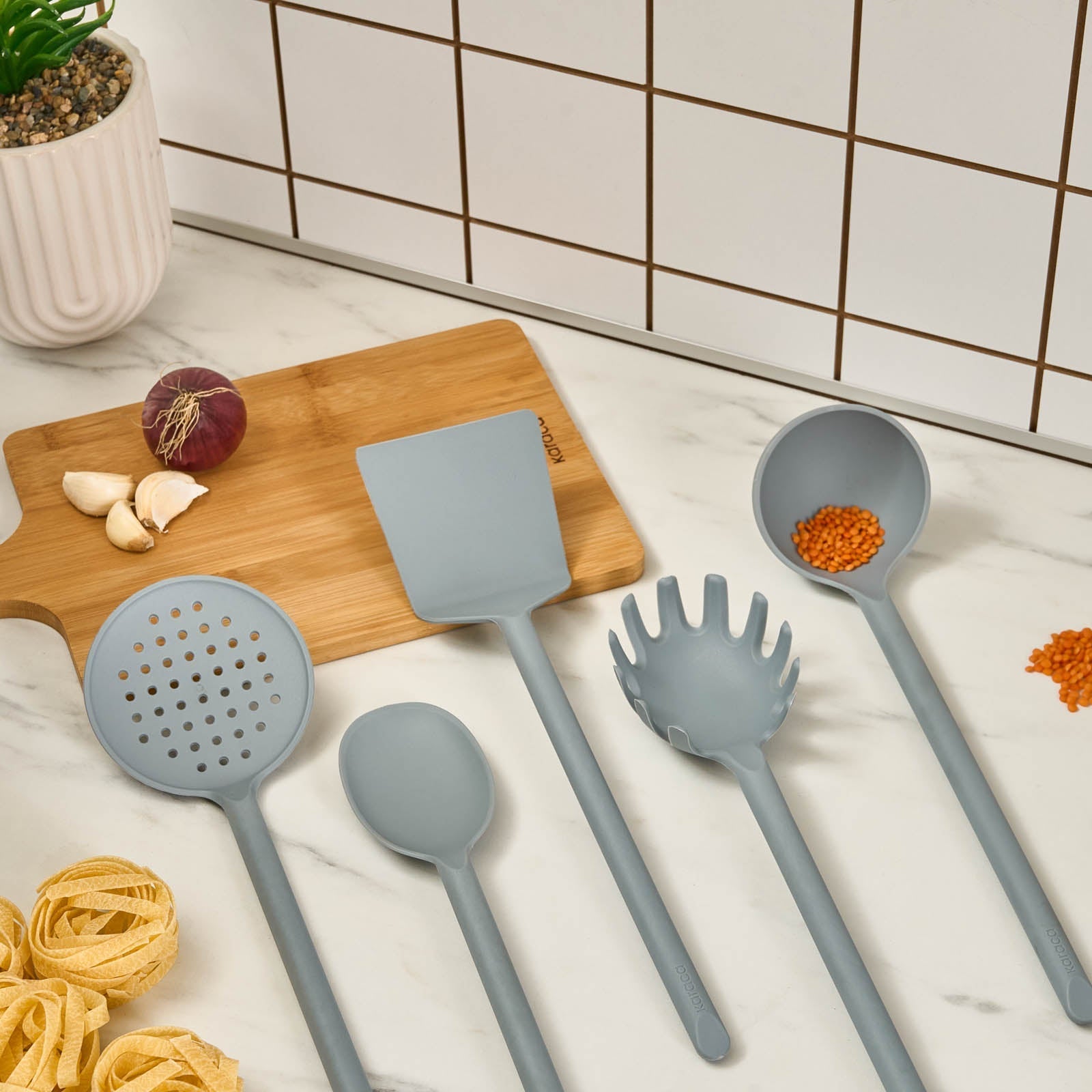 Karaca Simple 5-teiliges Küchenutensilien-Set, Grau