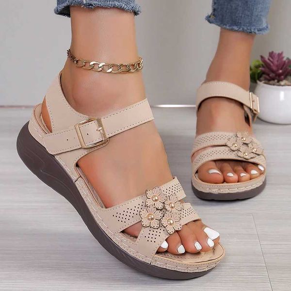 Lucy Ankle Buckle Womens Wedge Sandals Summer Retro Flower Platform Sandals Womens Non slip Soft Bottom Casual Sandals Y241025