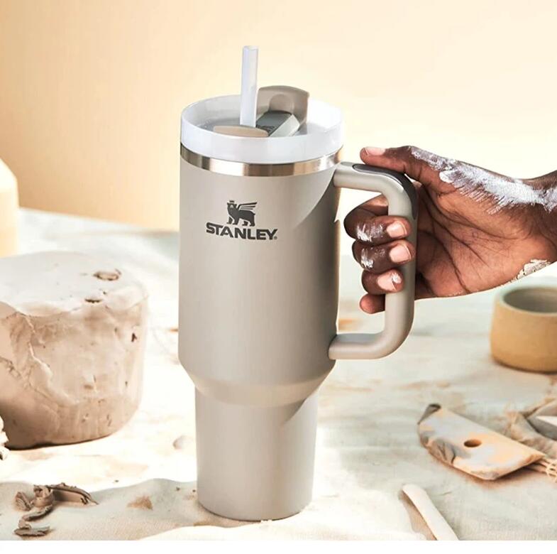 stanley 40oz with silvery Logo stainless steel tumblers handle lid straw big capacity beer mugs THE QUENCHER H2.0 FLOWSTATE tumber water bottle powd