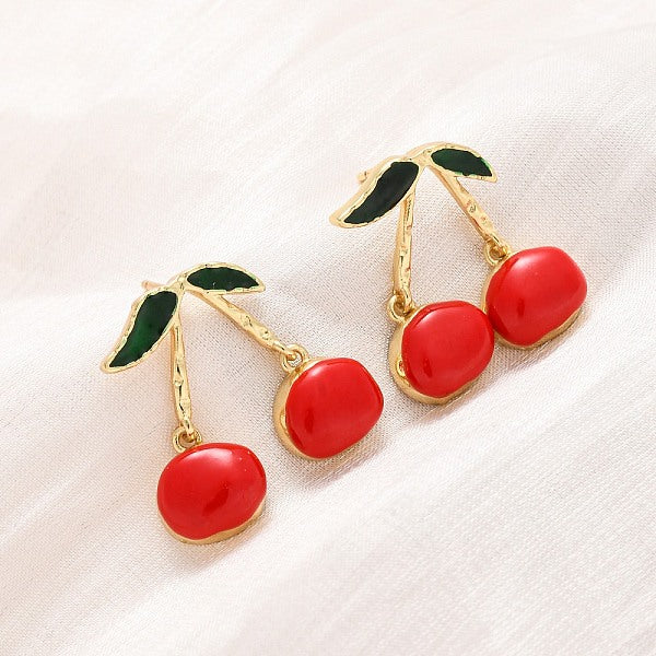Boucles d'oreilles pendantes en laiton émaillé cerise