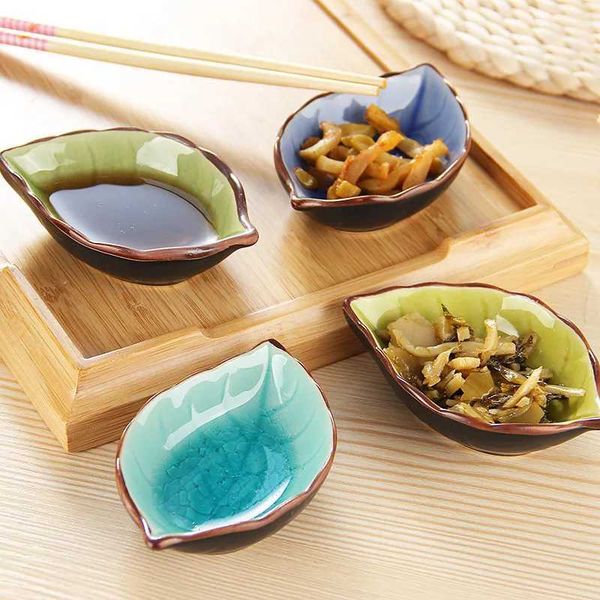 Japanese Leaf Ceramic Sauce Dish Kitchen Seasoning Plate Ice Cracked Glaze Sauce Small Dishes Fish Shaped Bowl For Kitchen Y240902