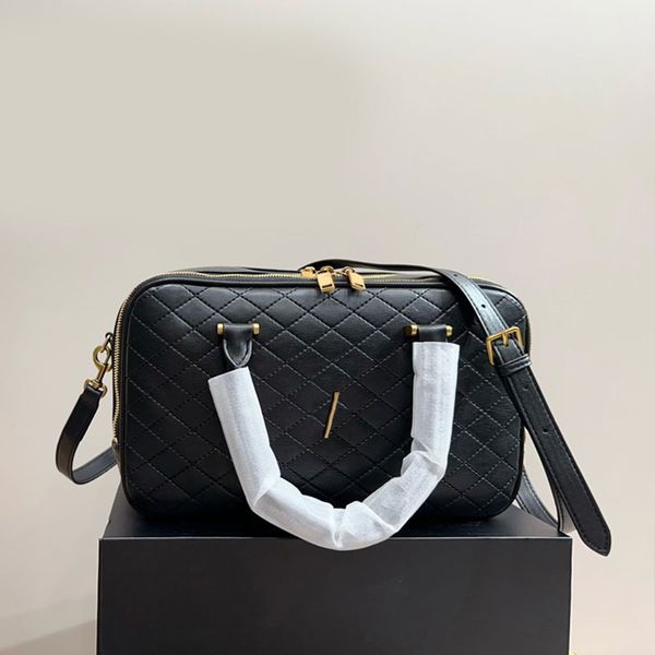 Designer Travel Bag Tote Bag Large Capacity Handbag Bowling Bag Classic Thread Diamond Lattice Women Shoulder Bags Gold Hardware Zipper Meta