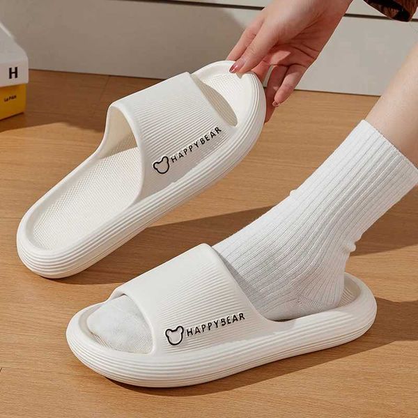Cartoon Bear Platform Slippers Women EVA Soft Sole Cloud Slides Summer Beach Sandals Woman Non Slip Bathroon Home Slippers WhiteC241129