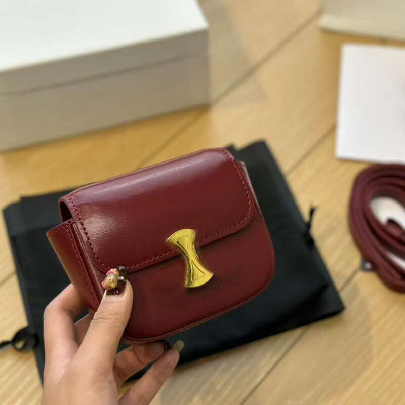 Women Crossbody Bags Mini Waist Bag Belt Lipstick Purses Designer Luxury Ladies Cross Body Pocket Wallets Coin Purses Burgundy
