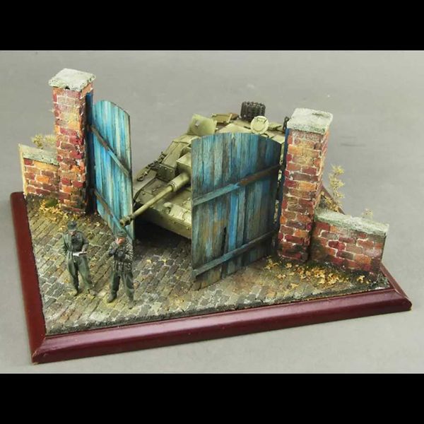 Model Building Kits 1-35 Scene Military Model Building Model Material Diorama Kit Door Wall Kit European Style DIY Toy Crane Model Tool H240