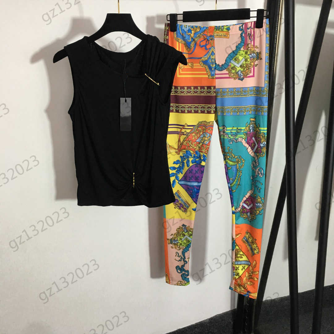 Womens Tracksuit Metal Pin Embellished Sleeveless Hollowed Out Pullover Vest Colorful Printed Leggings Designer Women Clothing 2 Colors