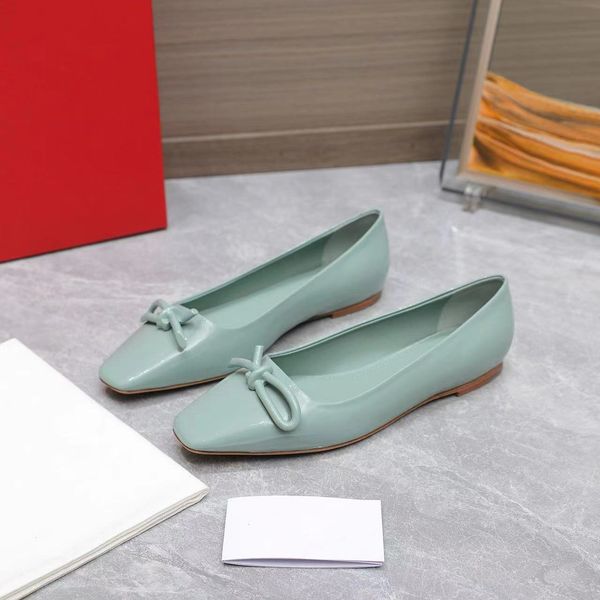 Sapatos de vestido novos sapatos de moda de moda de primaveraverão Candy Colored Bottom Mary Jane Ballet Shoes Fangtou Versátil