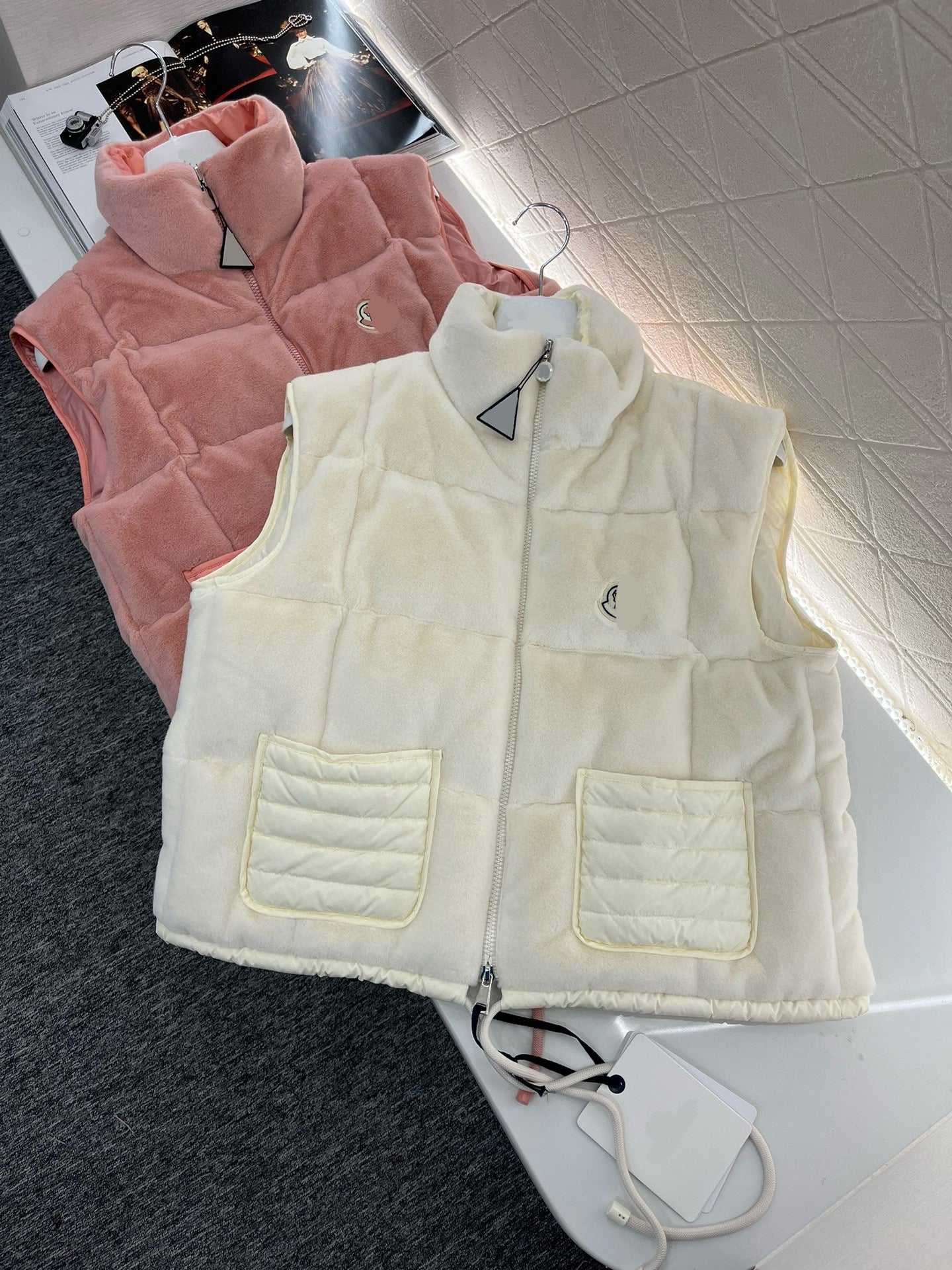 Women&#039;s vest, vest outerwear, vest jacket, stand up collar, lapel clip on splicing, plush vest, zipper pocket, women&#039;s s M L