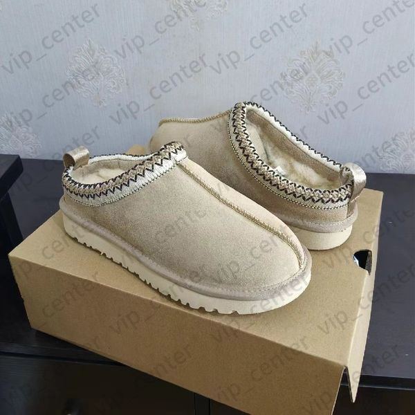 Top Shoes de designer de lã de alta qualidade Três letras Winter Snowfield pão quente sapatos de moda de moda ao ar livre