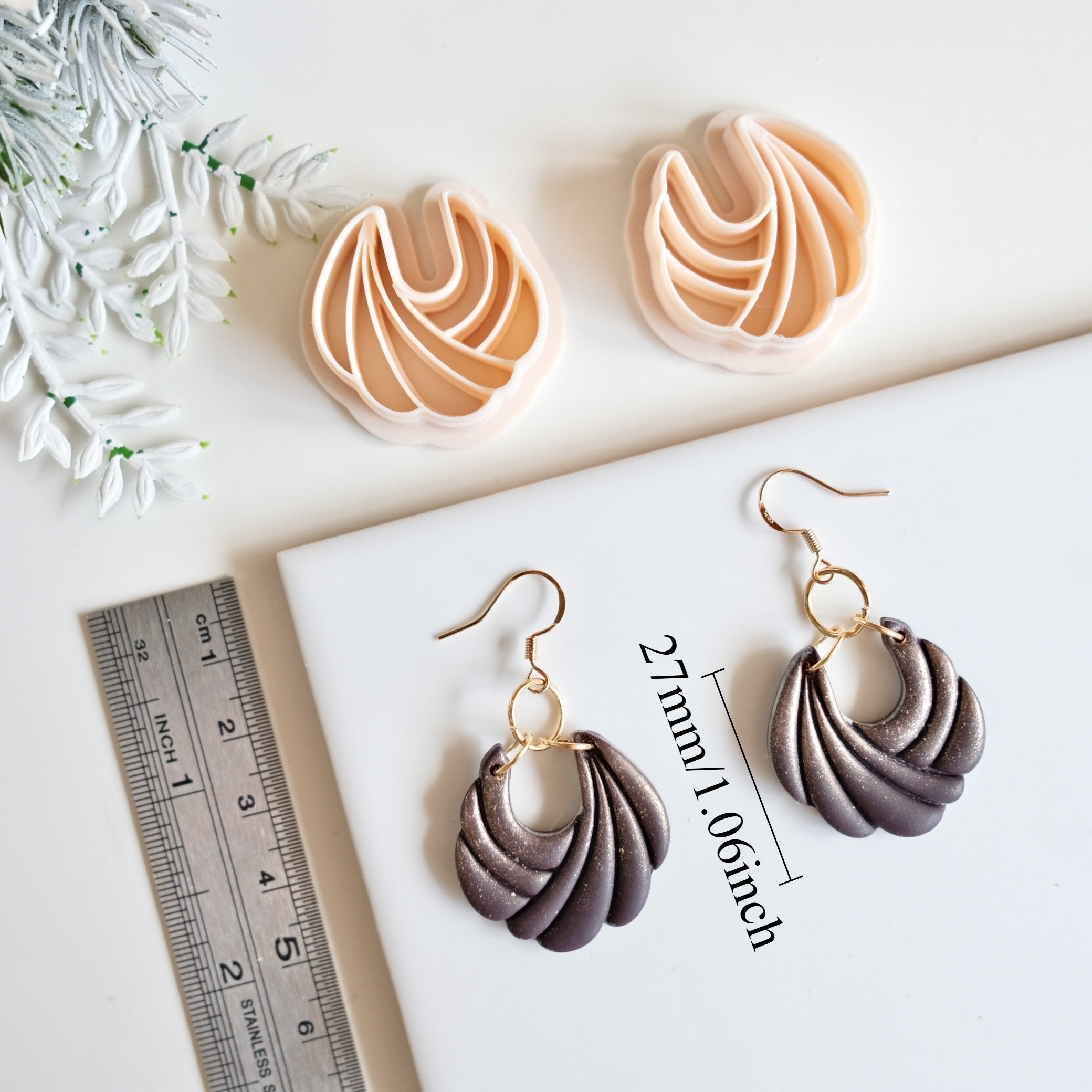 TEMU 2pcs Embossed Polymer Clay Earring Cutters Mirrord Set, Elegant Hollow Art Deco Clay Cutters For Pendant Necklace Making, High-precision Plastic