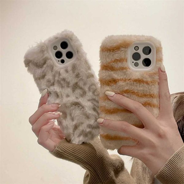 High Quality Autumn Winter Simplicity Leopard Tiger Print Plush Cover Phone Case Suitable for iPhone 16 15 13 11 Pro Max Phone Case O241209