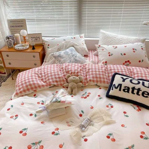 Kawaii Cherry Duvet Cover Set Pillowcase Flat Sheet Floral Boys Girls Twin Full Size Soft Bedding Kit Korean Ins Style Home UseC241218