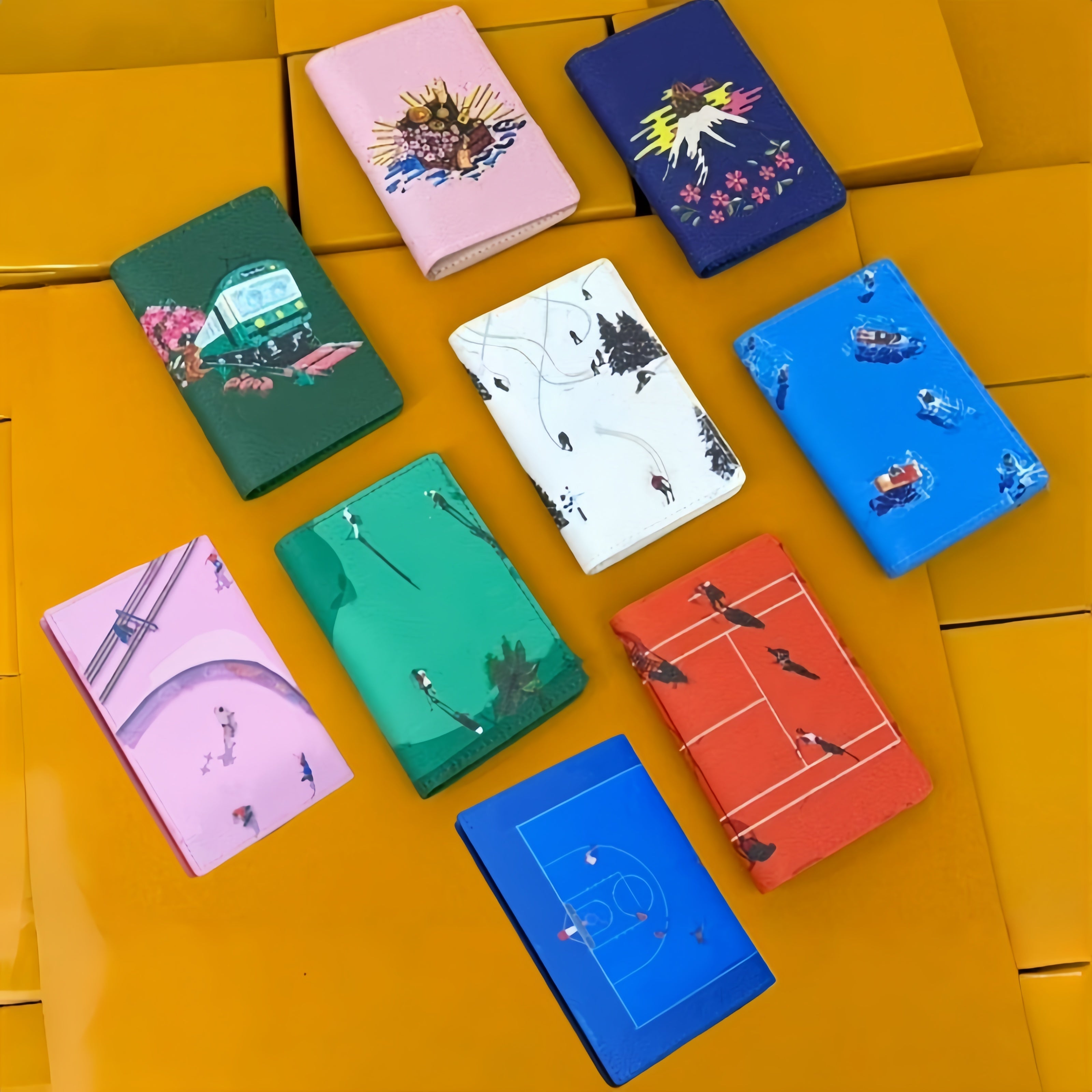 Brand Latest Vacation Skiing Style Designer Passport Holder Women Credit Card Holder Genuine Leather Wallet Men Card Holder Designers Small Card Bag