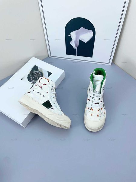 Top Kids shoes Multi color selection baby sneakers size 26-35 Including Cardboard Box Embroidery logo boys girls High Boots