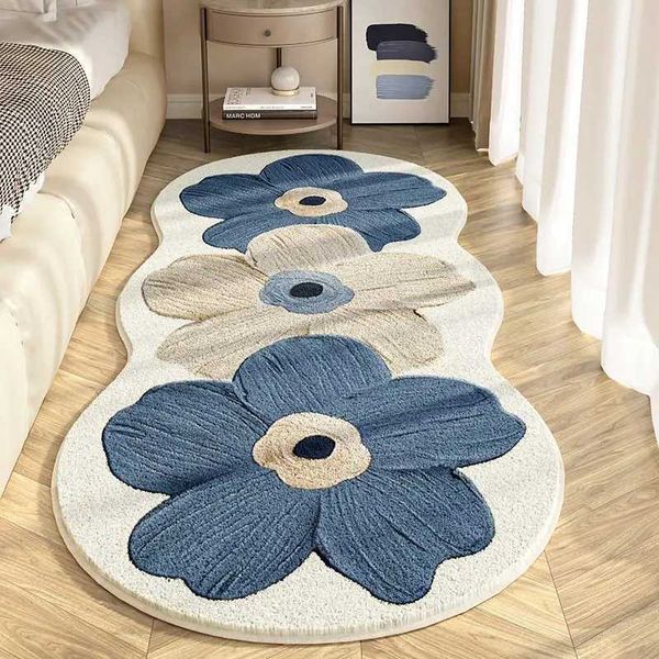 Irregular Bedside Carpet Flower Pattern Area Rugs Imitation Wool Carpets Non-slip Floor Mat For Bedroom Home DecorationM240806