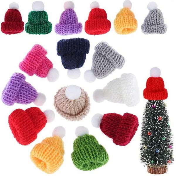 10Pcs Mini Christmas Knitting Hats Santa DIY Crafts Party Small Knit Cap Bottle Cover Snowman Beanie Hat Xmas New Year Decor Y240921