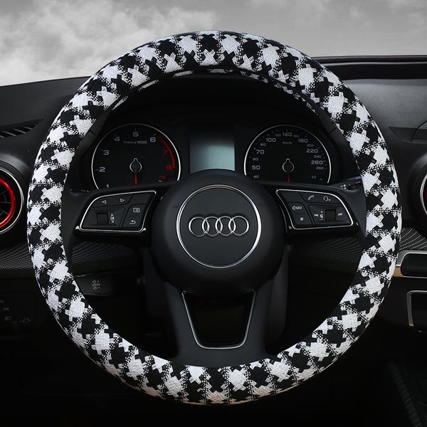 durable automotive parts steering wheel cover, comfortable and sporty carbon fiber steering