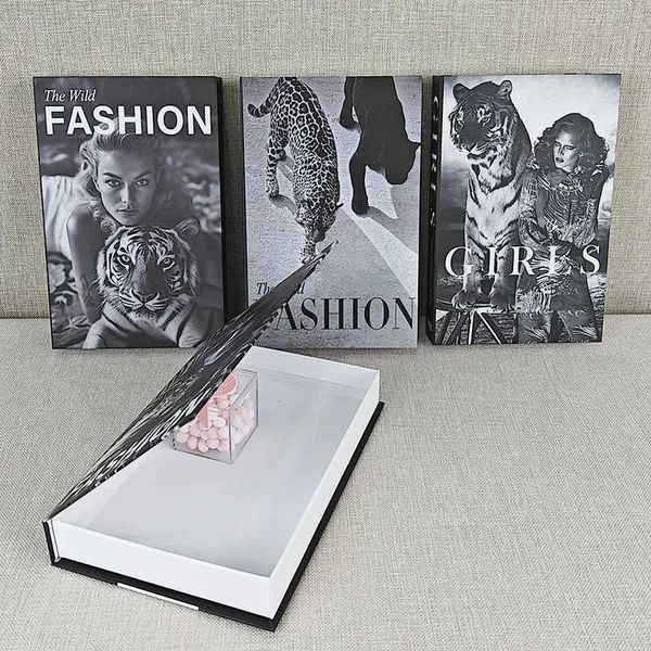 Luxury Fake Books Decoration Fashion Magazine Storage Box Simulation Book Coffee Table Books Villa Hotel Decor Shooting PropsXJ240828