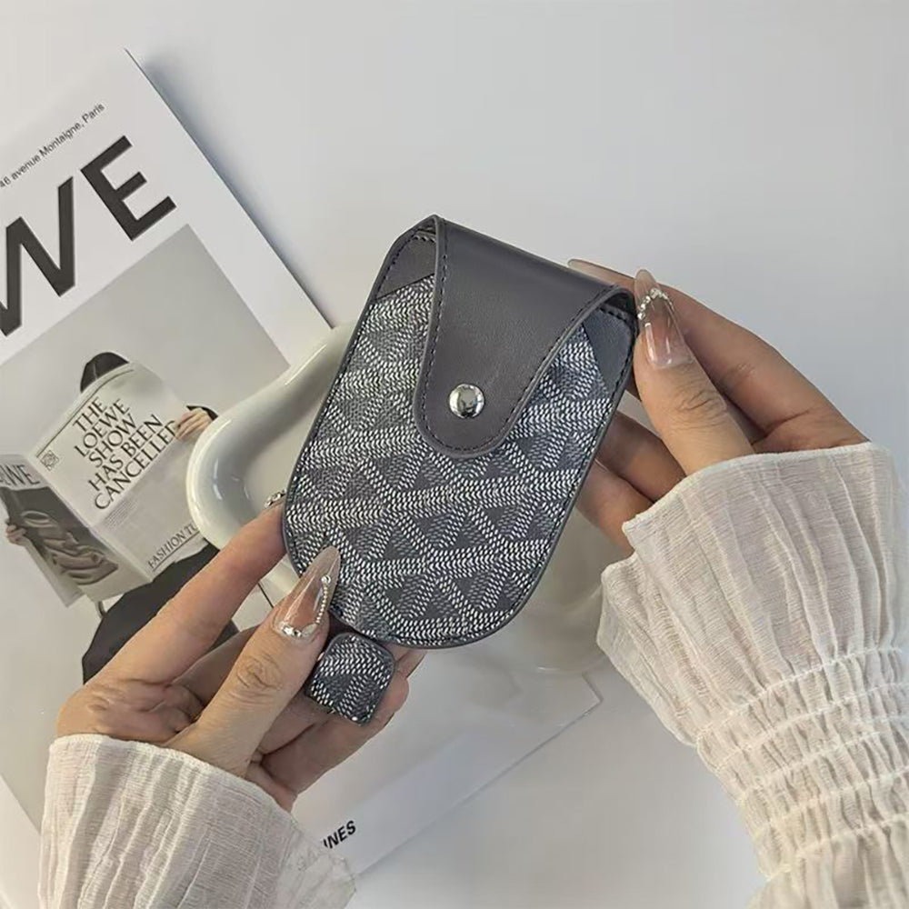 Designer keychain for womens headphone case mini bags luxury leather keyring keychain stylish keychain hangings leather Key chain02