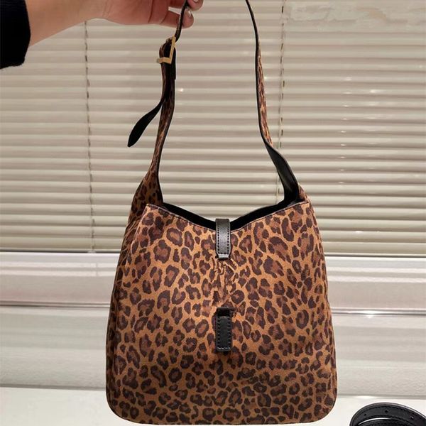 Designer Bag Soft Suede Hobo Bag Large Real Leather Luxury Womens Shoulder Bags Fashion Capacity Commuter Tote Bag For Women Top Quality Bro