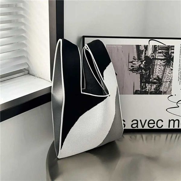 Cute Harajuku Knitted Shoe Bag Fem Korean Fi Cotton Satin and V-shaped Handbag Y241106