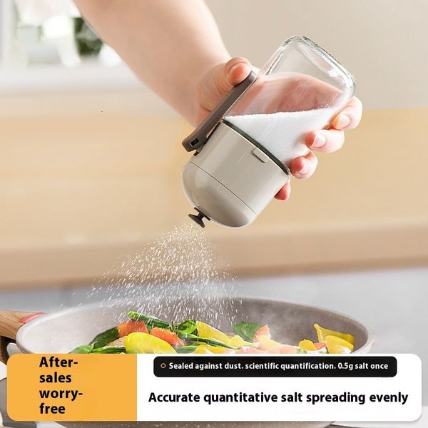 Quantitative box glass moisture-proof sealed household jar kitchen monosodium glutamate seasoning control salt bottle