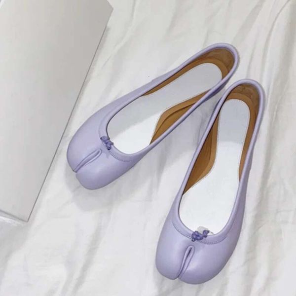 2024 Women Genuine Leather White Ninja Flat Summer Split Toe Tabi Lady Balletcore Brand Designer Shoes