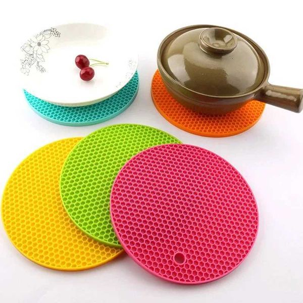 Mats Pads 1814cm redondo resistente ao calor Silicone taça de xícara de copos de xícara de copos não deslizamento Tabela Placemat Kitchen A