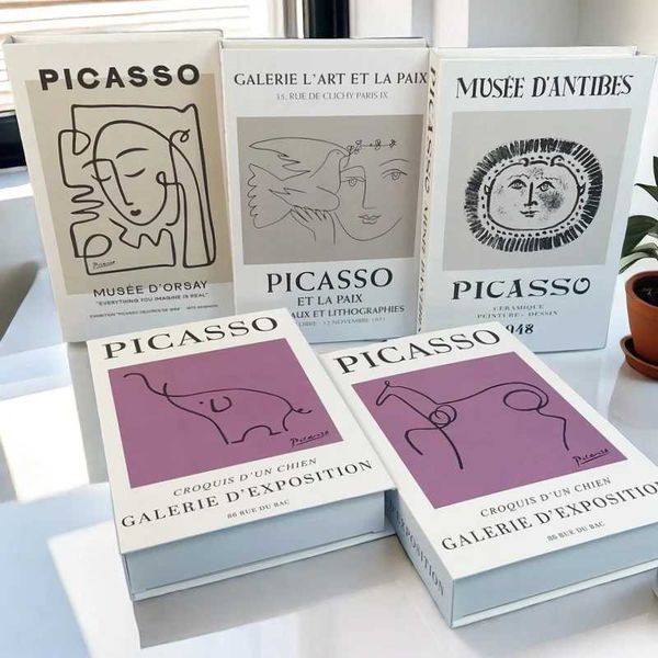 Bauhaus Boho Luxury Fake Book Storage Box Decorative Books Home Decor Picasso Coffee Table Bedroom Ornament Interior DecorationXJ241228