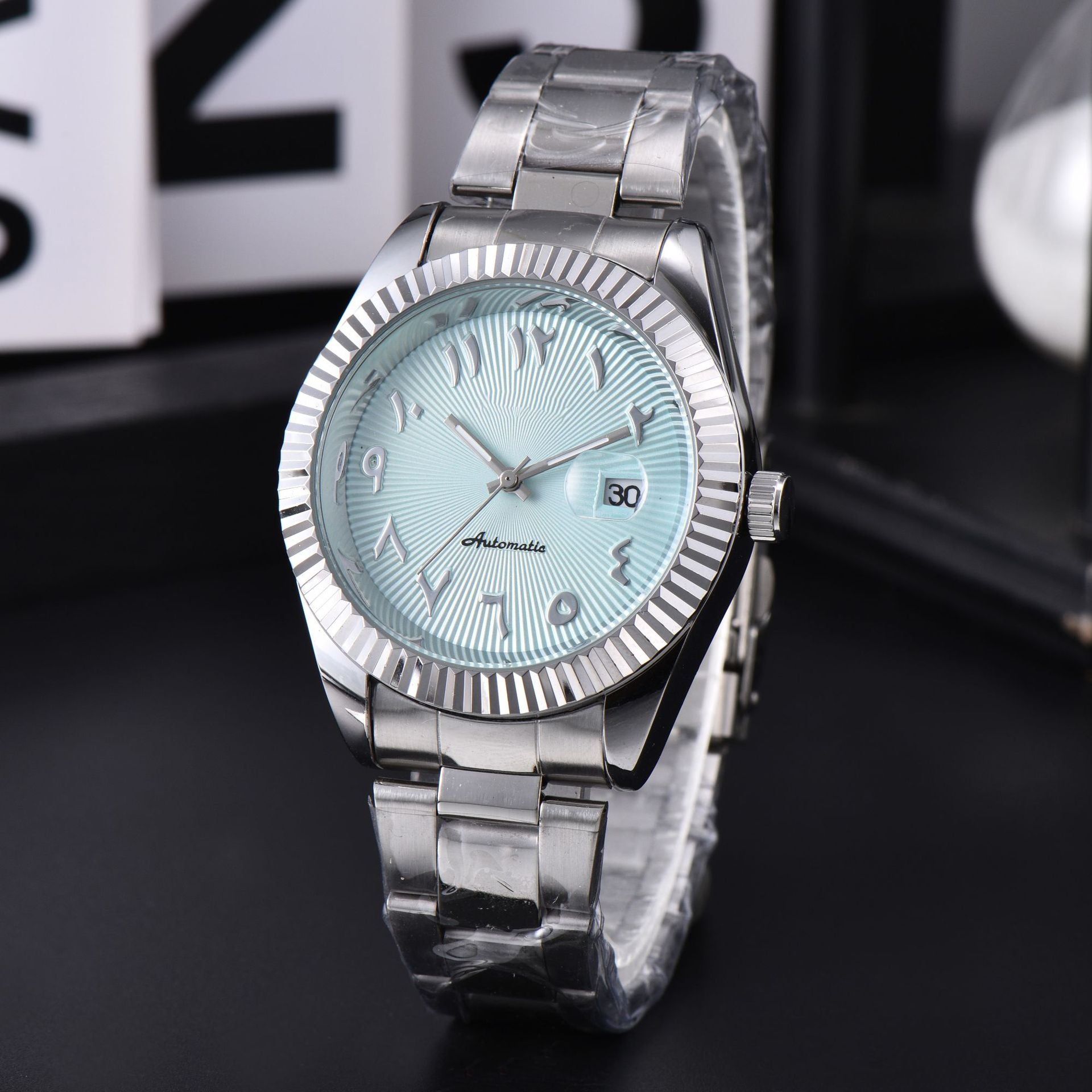 S New Arab Quartz Watch Luxury Mens Watches Quartz Movement Splah Waterproof Watch Case Arabic Scale Sports Wristwatch Design Analog Clock Auto Date