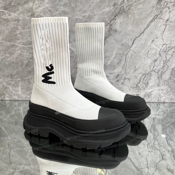 DS120 Design new men&#039;s mid top flat height casual shoes with soft soles that are breathable, comfortable, non slip, and suitable for bo